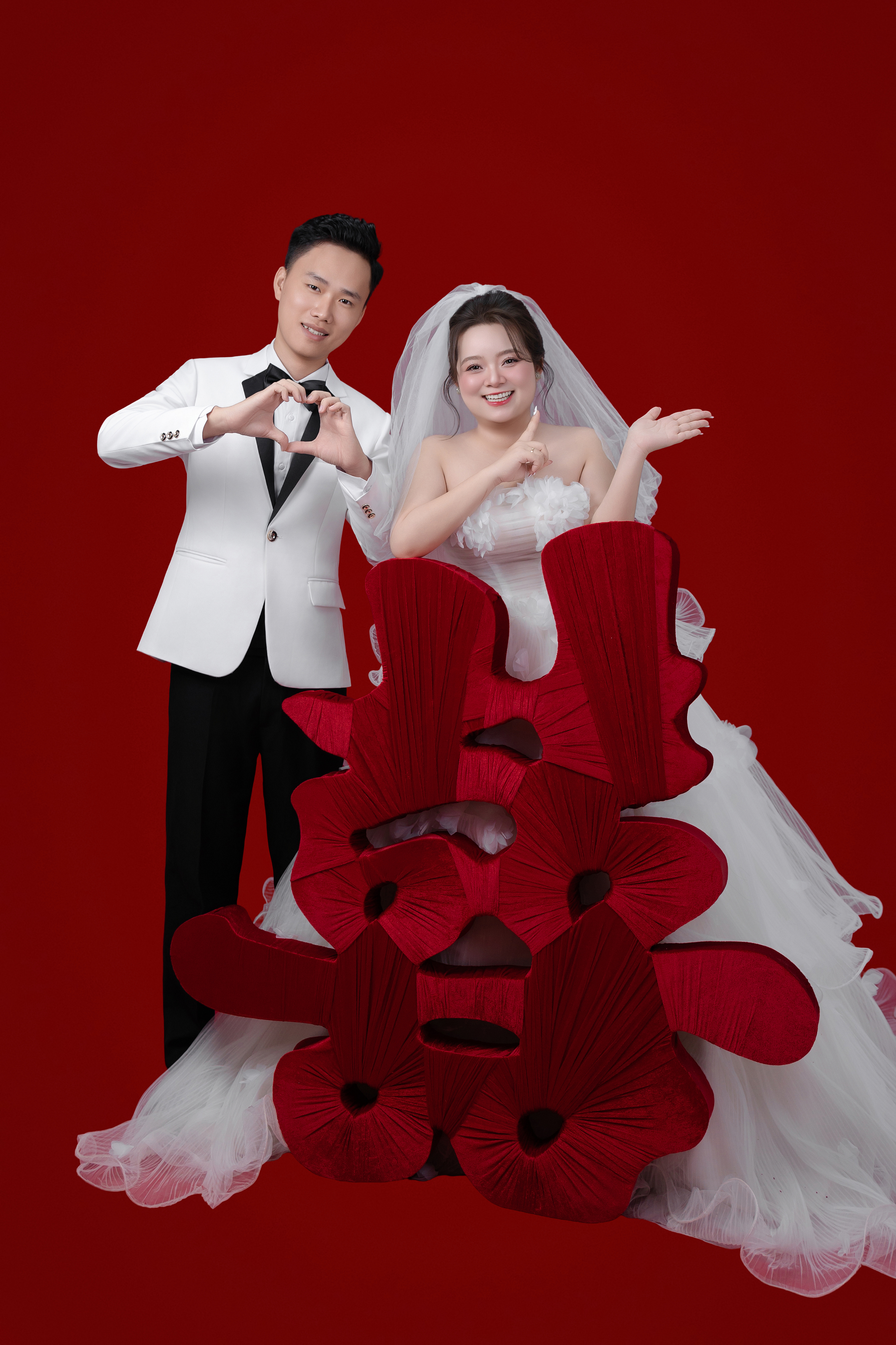 Thuý Vi & Ngoãn